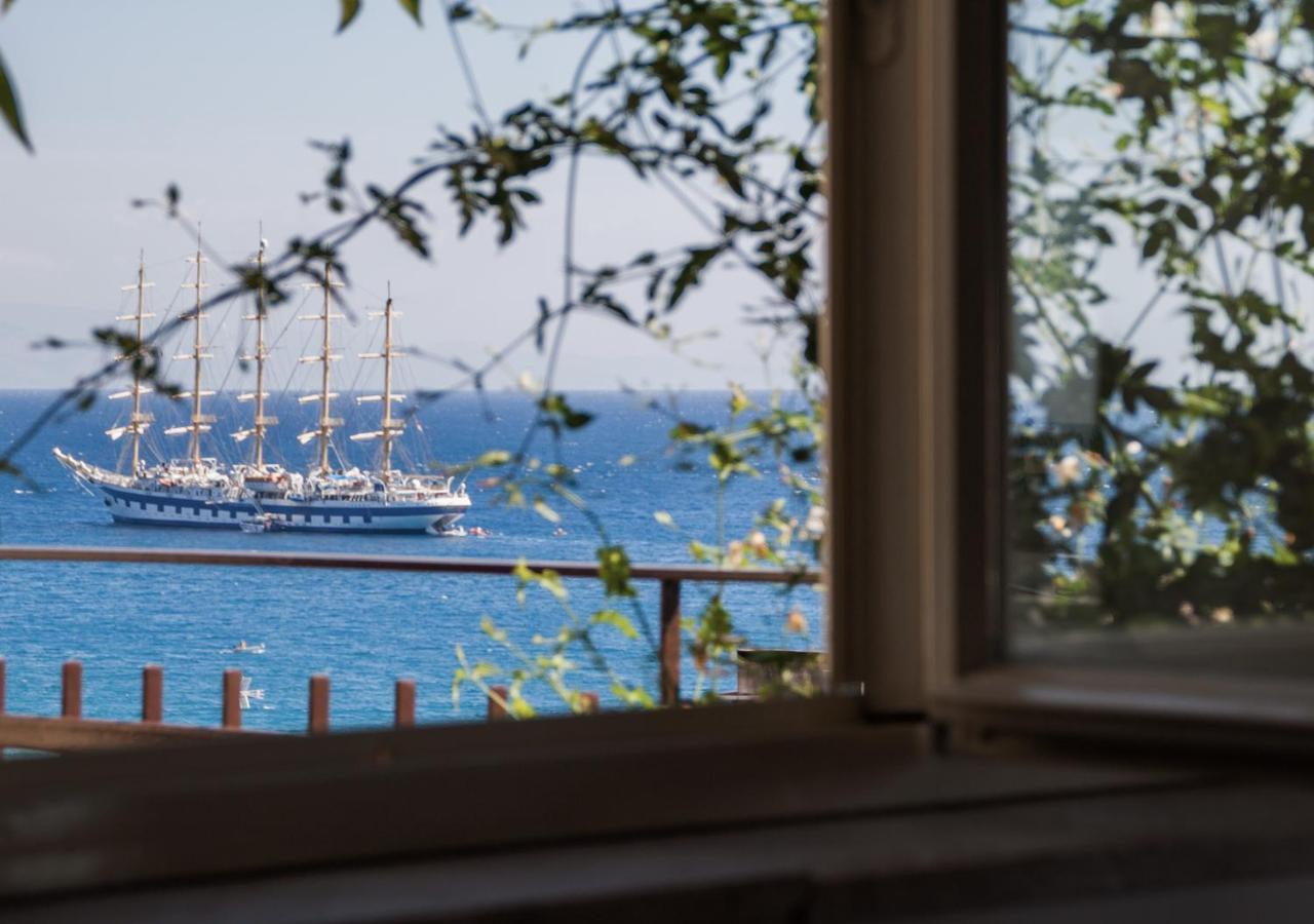 Bed & Breakfast Lighea ジャルディーニ・ナクソス エクステリア 写真